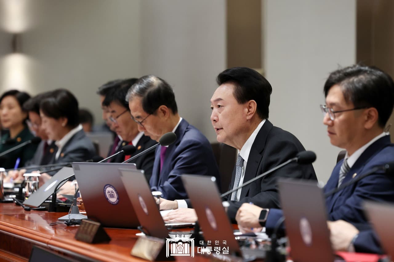 윤 대통령 “러시아·북한 불법 군사야합, 우리 안보에 위해 가할 수 있어”