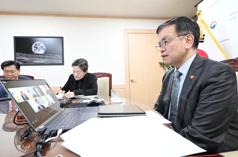 피치, 한국 국가신용등급 'AA-' 유지…신용등급 전망 '안정적'