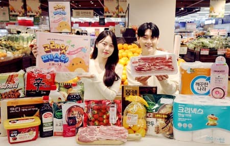 ‘삼삼데이’ 돈육 행사부터 반값 딸기까지 더 강력하게 돌아온 3월 고래잇 페스타!