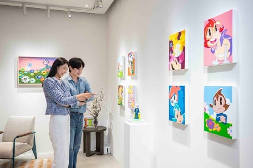 신세계百 강남점에 팝아트 1세대 이동기 작가의 한정판 피규어 보러 오세요