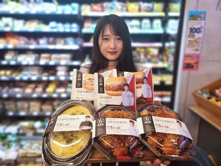 이마트24, 차별화된 미식 경험 전달하고자 유명 셰프와 공동개발한 ‘셰프의킥’ 라인업 선보여