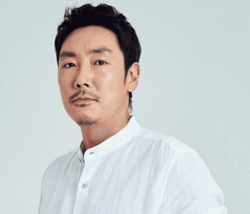 배우 조진웅, 해외 영화제서 잇단 쾌거...‘2관왕 수상’에 ‘특별전 주인공’까지